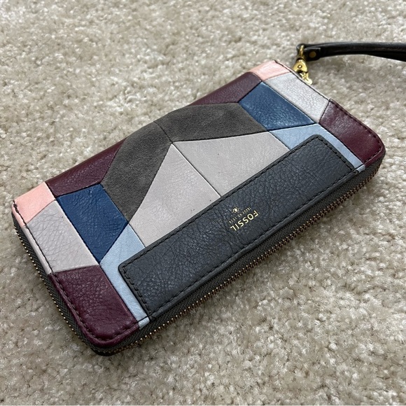 Fossil Leather Wallet Wristlet Geometric Multicolor Folding, Preowned condition - Picture 9 of 16